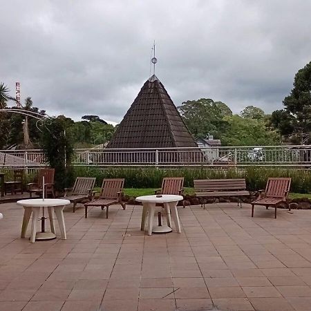 Apartamento No Residencial Village No Centro De Gramado, Com Piscina Aquecida E Hidromassagem Buitenkant foto