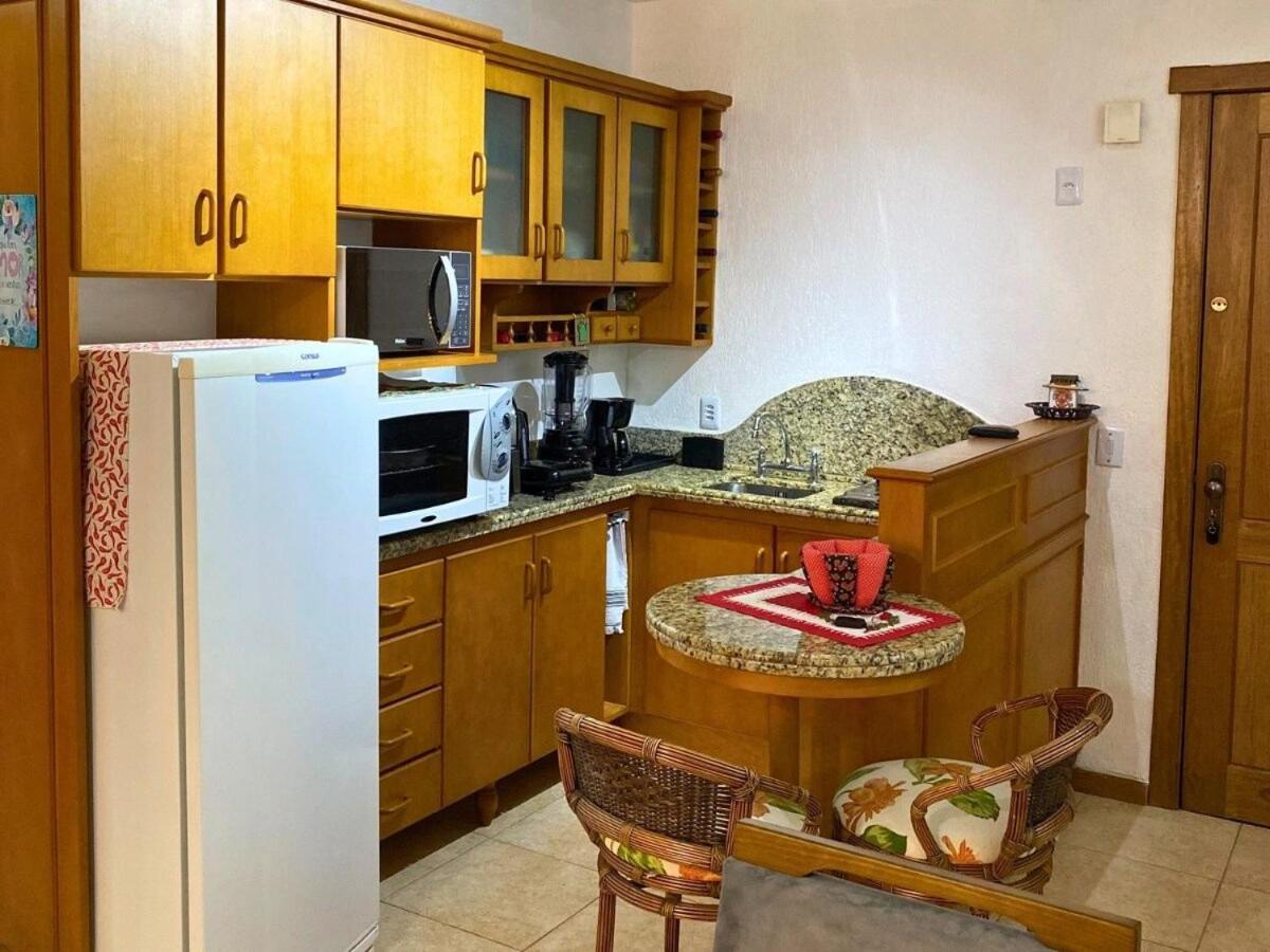 Apartamento No Residencial Village No Centro De Gramado, Com Piscina Aquecida E Hidromassagem Buitenkant foto