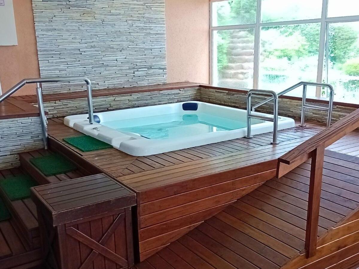 Apartamento No Residencial Village No Centro De Gramado, Com Piscina Aquecida E Hidromassagem Buitenkant foto